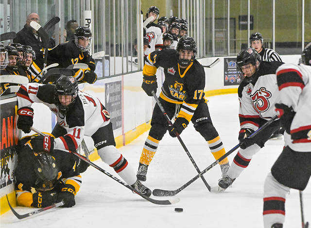 Smiths Falls Bears vs. Kemptville 73s on Nov. 15